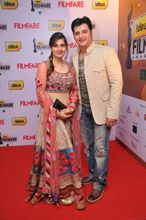 Abbas with wife Erum Ali at 59th !dea Filmfare Awards 2011 (South)