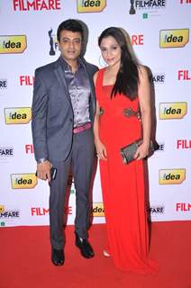 Riyaz Khan with wife at 59th !dea Filmfare Awards 2011 (South)
