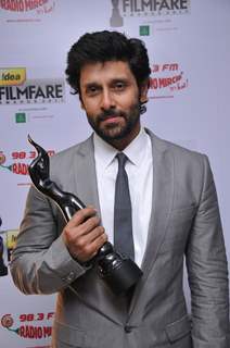 Vikram at 59th !dea Filmfare Awards 2011 (South)