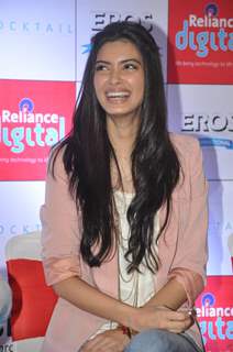 Diana Penty promoting her movie 'Cocktail' at Reliance Digital store