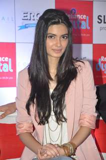 Diana Penty promoting her movie 'Cocktail' at Reliance Digital store