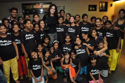 Tulip Joshi at Aanchal Gupta's Arts In Motion Studio for Rehearsals with Kids