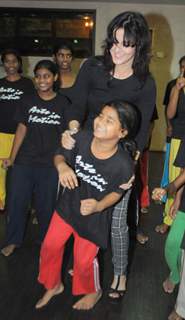 Tulip Joshi at Aanchal Gupta's Arts In Motion Studio for Rehearsals with Kids