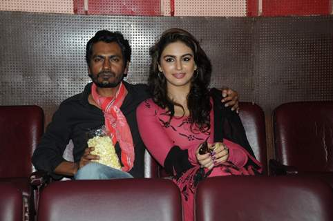 Gang Of Wasseypur Star Nawazuddin and Huma Qureshi at Maratha Mandir to watch DDLJ