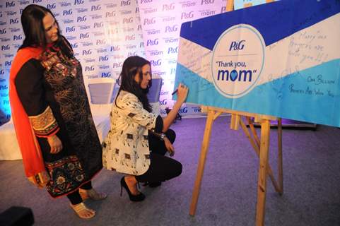 Neha Dhupia with mother at P&G event