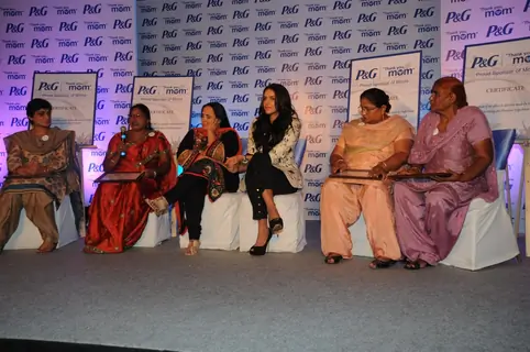 Neha Dhupia with mother at P&G event