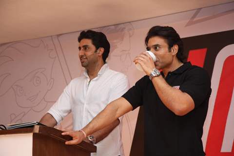 Abhishek Bachchan and Uday Chopra during the launch of Yomics