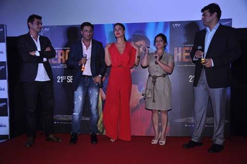 Bollywood actors Arjun Rampal, Kareena Kapoor, Divya Dutta and director Madhur Bhandarkar at 'Heroine' film first look in Cinemax, Mumbai. .