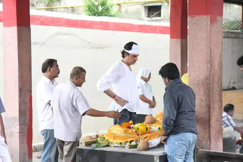B.R Ishara Cremated at Pawan Hans Crematorium in Juhu, Mumbai