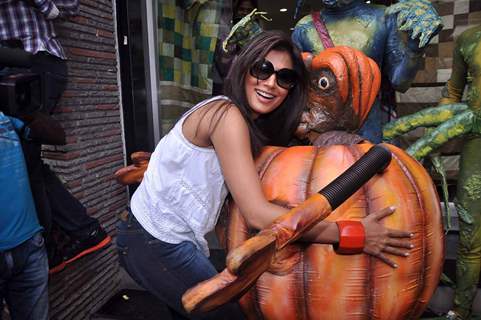 Bollywood actress Chitrangada Singh promoting Joker with Aliens, Mumbai India. .