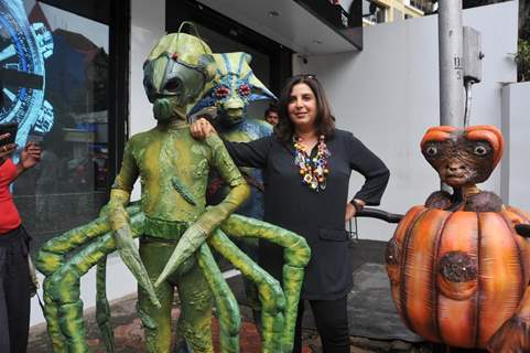 Farah Khan & Chitrangda Singh promote 'Joker' with Aliens