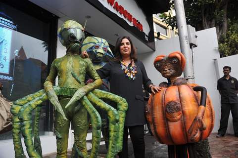 Farah Khan & Chitrangda Singh promote 'Joker' with Aliens