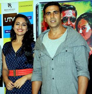 Sonakshi Sinha and Akshay Kumar at DVD launch of 'Rowdy Rathore'