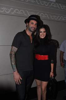 Sunny Leone comes to India from Los Angeles to promote 'Jism - 2'