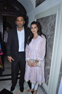 Bollywood actor Sunil Shetty with wife Mana Shetty attend a Press Conference on Hepatitis B in Mumbai