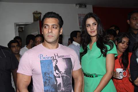 Salman Khan and Katrina Kaif on the sets of DID L'il Masters to promote film Ek Tha Tiger