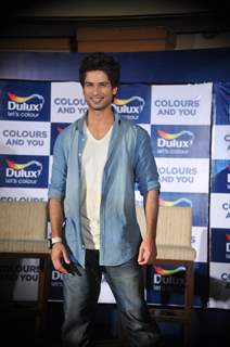 Shahid and Boman Irani at Dulux let's colour event