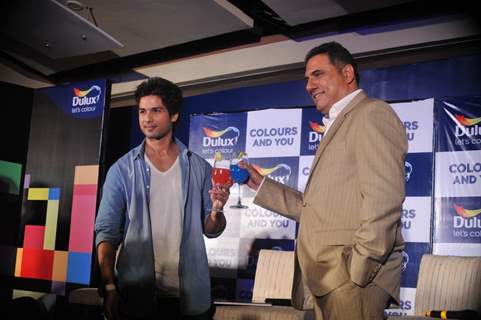 Shahid and Boman Irani at Dulux let's colour event