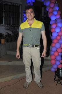 Avinash Wadhavan at Sara Khan's Birthday Bash