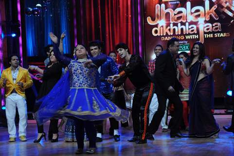 Bharti Singh, Karan Wahi, Boman Irani, Ragini Khanna on the sets of Jhalak Dikhhla Jaa