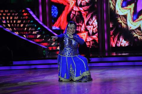 Bharti Singh performing on the sets of Jhalak Dikhhla Jaa