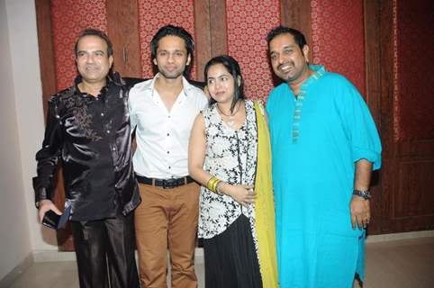 Shankar Mahadevan at Suresh Wadkar's Birthday Bash