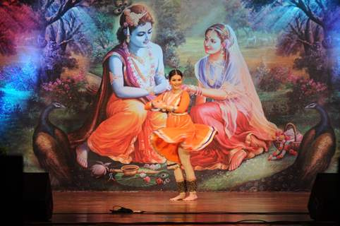 Prachi Shah performs for the opening of Lord Krishna Festival