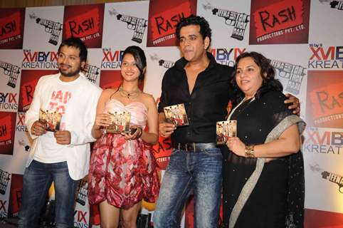 Manish Vatsalya, Pooja Welling, Ravi Kissen, Aparna Hoshing at Jeena hai toh thok daal music launch