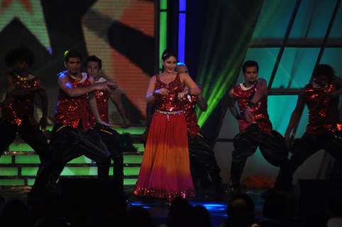 Kareena Kapoor at Credai Real Estate Awards 2012