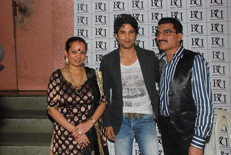 Rajeev Khandelwal with Bharat and Dorris Godambe at Bharat And Dorris Bridal Fashion Awards