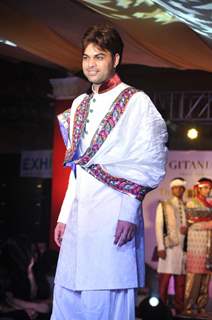 Yuvraj Parashar at Independence Day Fashion show