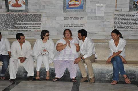 Cremation ceremony of the late Bollywood cinematographer Ashok Mehta