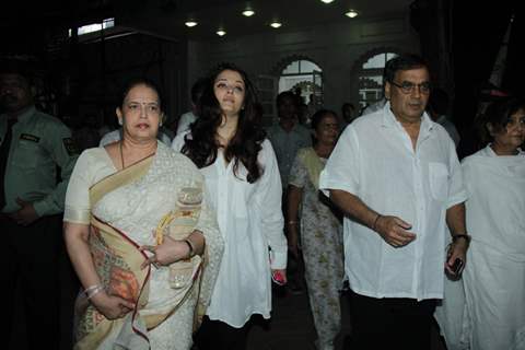 Brinda, Aishwarya Rai Bachchan & Subash Ghai at Condolence Meeting of cinematographer Ashok Mehta