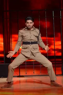 Gurmeet Choudhary performing Desh Bakti Act on Jhalak Dikhla Jaa