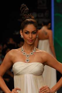 KGK Entice show on Day 4 of IIJW 2012