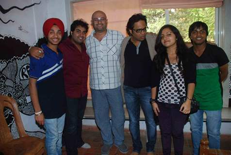 Bollywood Music Director Shamir Tandon, singer Leslie Lewis and Samir with Indian idol finalist Vipul Mehta, Poorvi Kaoutish, Devendra Pal Singh and Amit Kumar poses during the song Recording 'Indian Idol The Fabulous Four' in Mumbai on Friday, ...