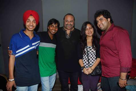 Bollywood Music Director Shamir Tandon, singer Leslie Lewis and Samir with Indian idol finalist Vipul Mehta, Poorvi Kaoutish, Devendra Pal Singh and Amit Kumar poses during the song Recording 'Indian Idol The Fabulous Four' in Mumbai on Friday, ...