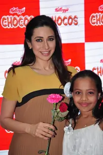 Brand ambassador of Kellogg's Chocos, Karisma Kapoor at the launch of 'Augmented Reality Game' in Oberoi Mall, Mumbai