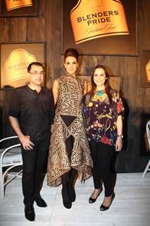 Pankaj and Nidhi with Neha Dhupia at Blenders Pride Fashion Tour 2012