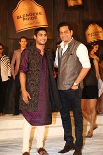 Prateik Babbar and Raghavendra Rathore at Blenders Pride Fashion Tour 2012