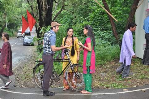 Ranbir Kapoor promoting 'Barfi!' on Zee TV shows