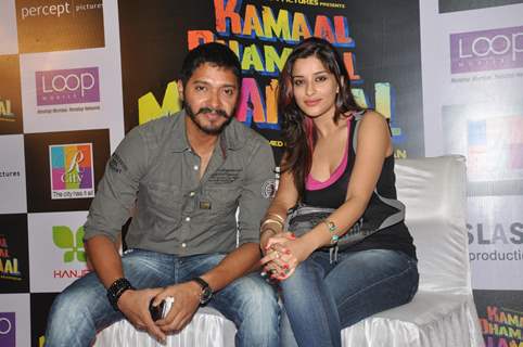 Shreyas Talpade and Madhurima Banerjee at Promotion of Film Kamaal Dhamaal Malamaal at R City Mall