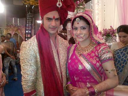 Ashish aka Saahil and Rishika aka Shivani getting married