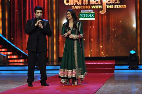 Karan Johar and Kareena Kapoor at Film Promotion Heroine on Set Jhalak Dikhhala Jaa