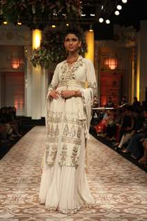 Esha Deol walks the ramp for Azva show at Bridal Fashion Week