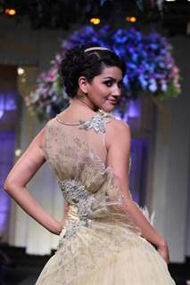 Malaika Arora Khan walks the ramp at Bridal Fashion Week