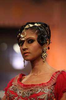 Models walks the ramp for Anjalee and Arjun Kapoor at Bridal Fashion Week