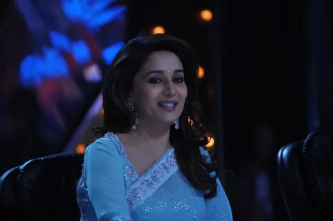 Madhuri Dixit on Set Jhalak Dikhhala Jaa