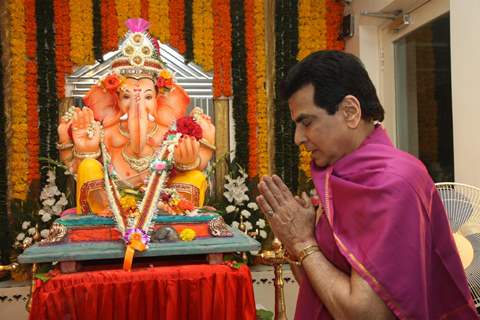 Jeetendra at Ganesh Chaturthi Festival