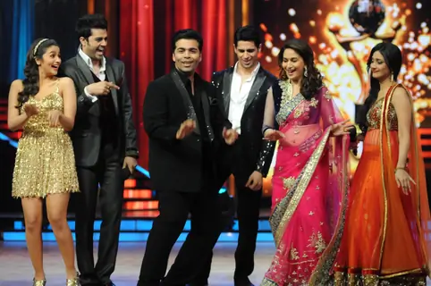 Karan Johar, Madhuri Dixit, Siddharth Malhotra, Alia Bhatt, Manish Paul, Ragini Khanna at JDJ